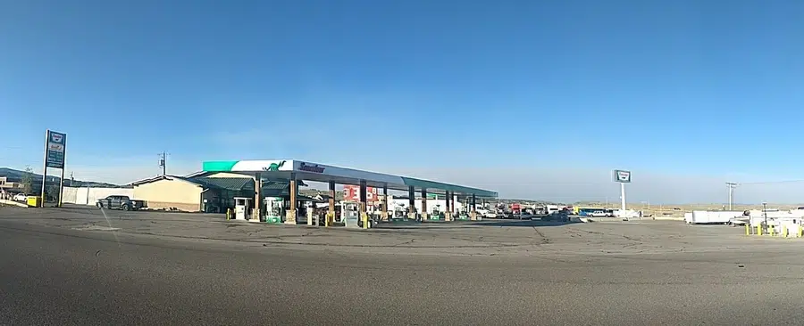 Sinclair Gas Station